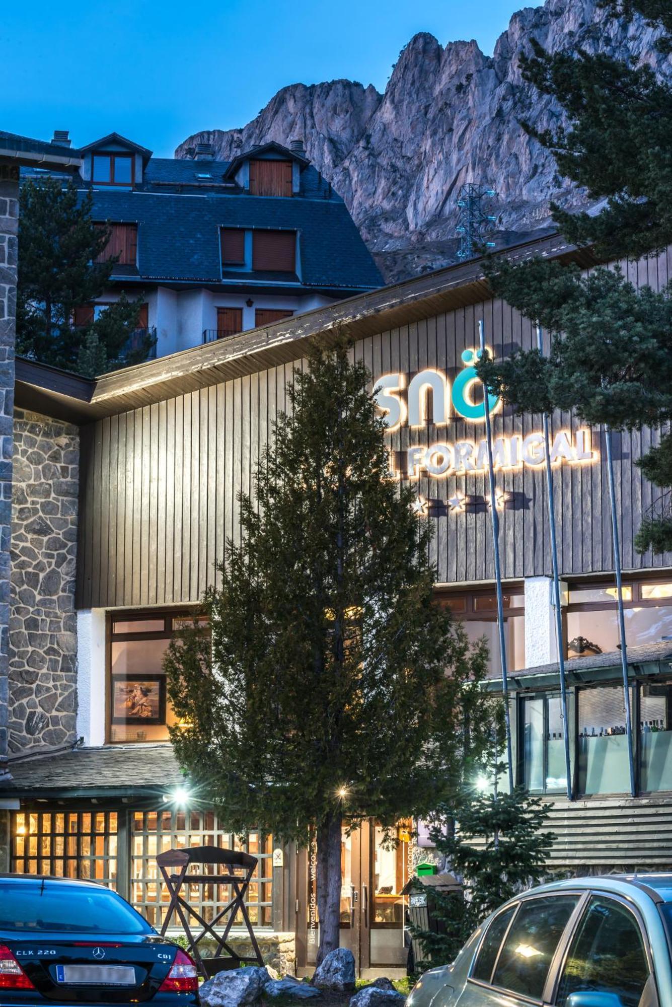 Snoe Hotel Формигал Екстериор снимка